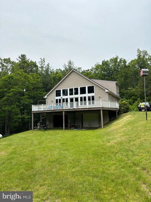 213 Highland Dr, Franklin, WV, 26807-1149 | Card Image