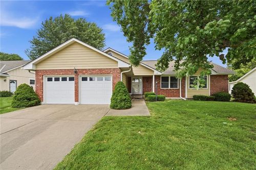 1108 Sw 8th Terrace, Lees Summit, MO, 64081 | Card Image