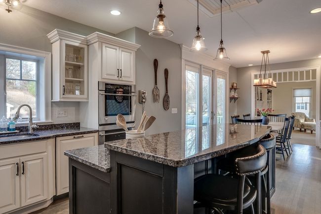 5 Southfield Ct, House other with 3 bedrooms, 3 bathrooms and 6 parking in Grafton MA | Image 9