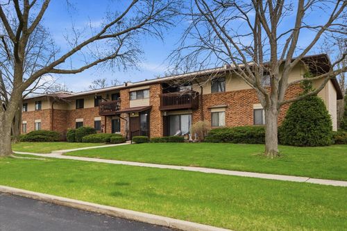 f-345 Park Hill Drive, Pewaukee, WI, 53072 | Card Image