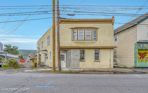 627 Main St, Duryea, PA, 18642-1325 | Card Image