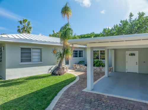 30416 Coconut Hwy, Big Pine Key, FL, 33043-4727 | Card Image