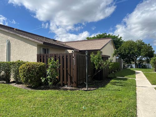 3403 Waterview Cir, Palm Springs, FL, 33461-6438 | Card Image