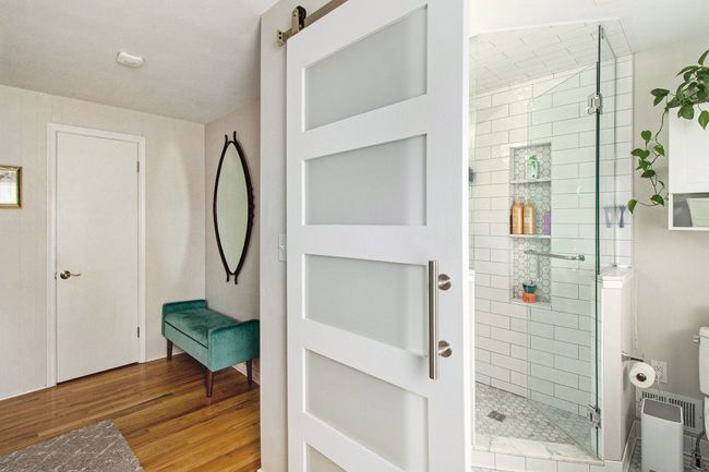 Renovated Full Bathroom upstairs | Image 21