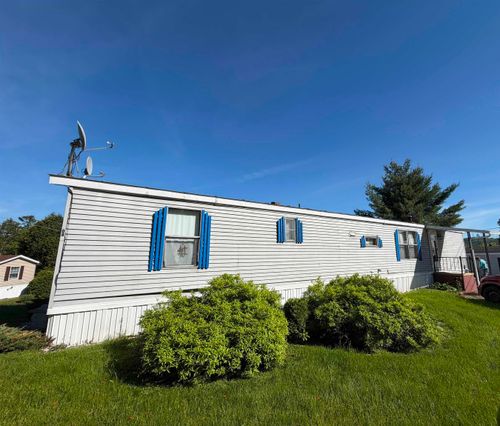 8 Hilltop Manor Mobile Home Park, Littleton, NH, 03561-5506 | Card Image