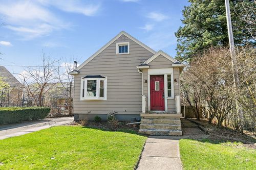 491 Congdon Ave, Elgin, IL, 60120-2400 | Card Image