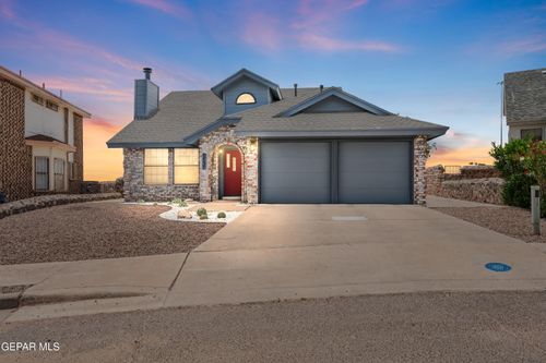 7737 Waterhouse Dr, El Paso, TX, 79912-6905 | Card Image