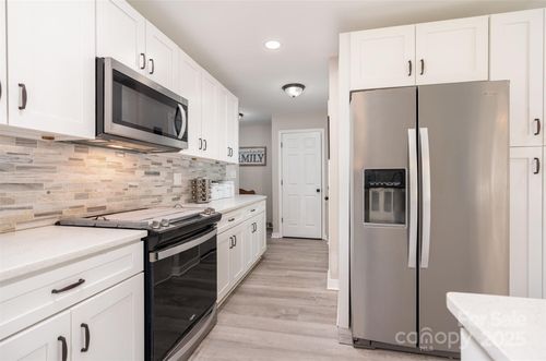 197 Sain Rd, Statesville, NC, 28625-2237 | Card Image