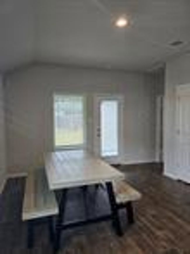 Kitchen Area | Image 9