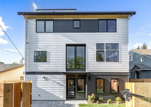 326 Nw 80th Street, Seattle, WA, 98117 | Card Image