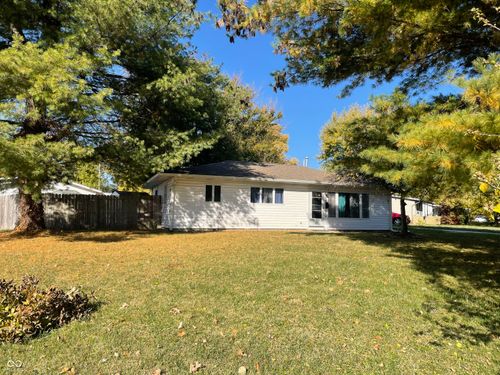 624 Sweetbriar Ave, New Whiteland, IN, 46184-1367 | Card Image