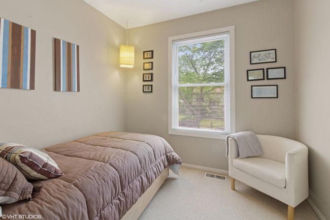 181 Campbell Dr, House other with 3 bedrooms, 2 bathrooms and 1 parking in Bolingbrook IL | Image 7