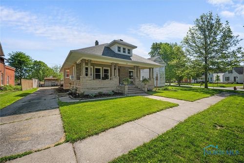 451 Toledo St, Elmore, OH, 43416-9585 | Card Image