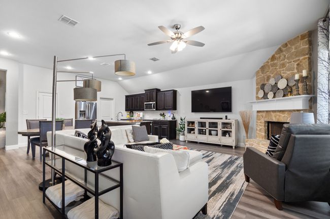 Effortless layout perfect for hosting! | Image 16