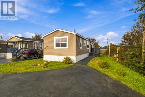 7 Rhaye Pl, House with 2 bedrooms, 2 bathrooms and null parking in St. John's NL | Card Image