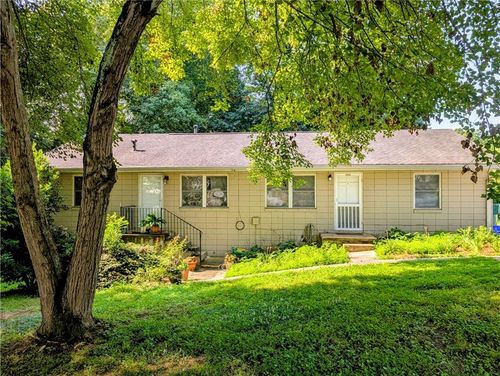 1066 Powder Springs St Se, smyrna, GA, 30080-3489 | Card Image