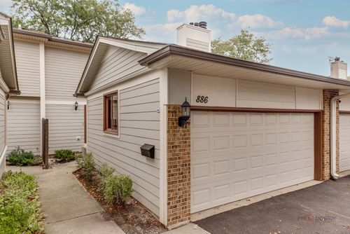 886 Swan Ln, Deerfield, IL, 60015-3671 | Card Image
