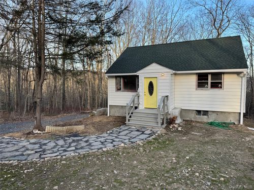 7 Fern Trl, Wurtsboro, NY, 12790-6501 | Card Image