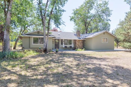 427 Connie Ln, Merlin, OR, 97532-9705 | Card Image