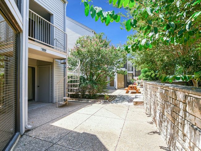 168 World Of Tennis Sq, Condo with 3 bedrooms, 3 bathrooms and 2 parking in Lakeway TX | Image 26