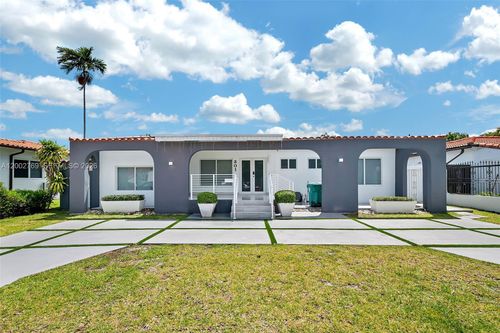 301 Sw 30th Ct, Miami, FL, 33135-2718 | Card Image