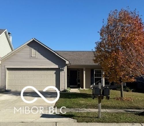 2425 Bristol Dr, Franklin, IN, 46131-5521 | Card Image