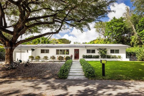 6609 Sw 62nd Ter, South Miami, FL, 33143-2016 | Card Image