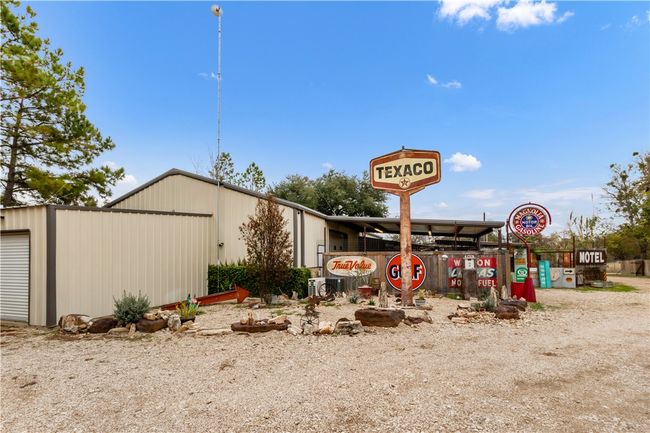 402 Magnolia, House other with 2 bedrooms, 3 bathrooms and null parking in Gause TX | Image 25