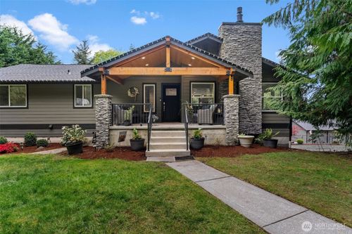 12915 Hallstrom Dr Nw, Gig Harbor, WA, 98332-9664 | Card Image