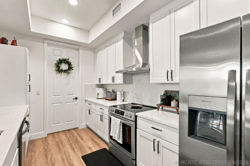 2-207-10520 Sw Stephanie Way, Port St. Lucie, FL, 34987-2327 | Card Image