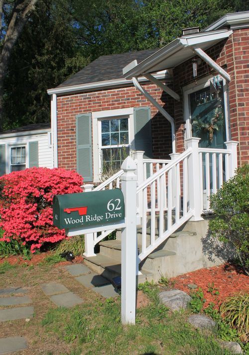 62 Wood Ridge Dr, Stamford, CT, 06905-2620 | Card Image