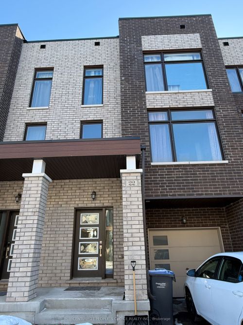 22 Queenpost Dr, Brampton, ON, L6Y6L2 | Card Image
