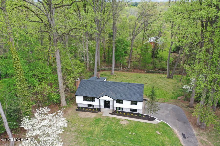 Residential in Holmdel 3
