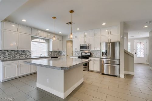 4586 W Camero Ave, Las Vegas, NV, 89139-7102 | Card Image