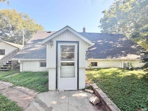 300 N Railroad Ave, Murray, NE, 68409-8102 | Card Image