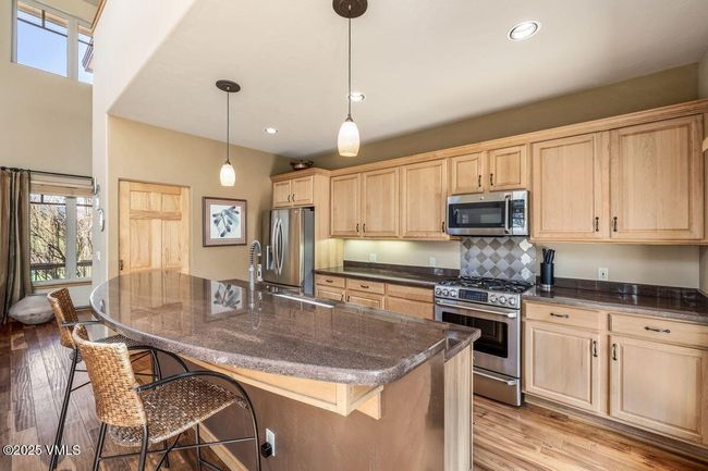 111 E Double Hitch, House other with 5 bedrooms, 6 bathrooms and null parking in Eagle CO | Image 4