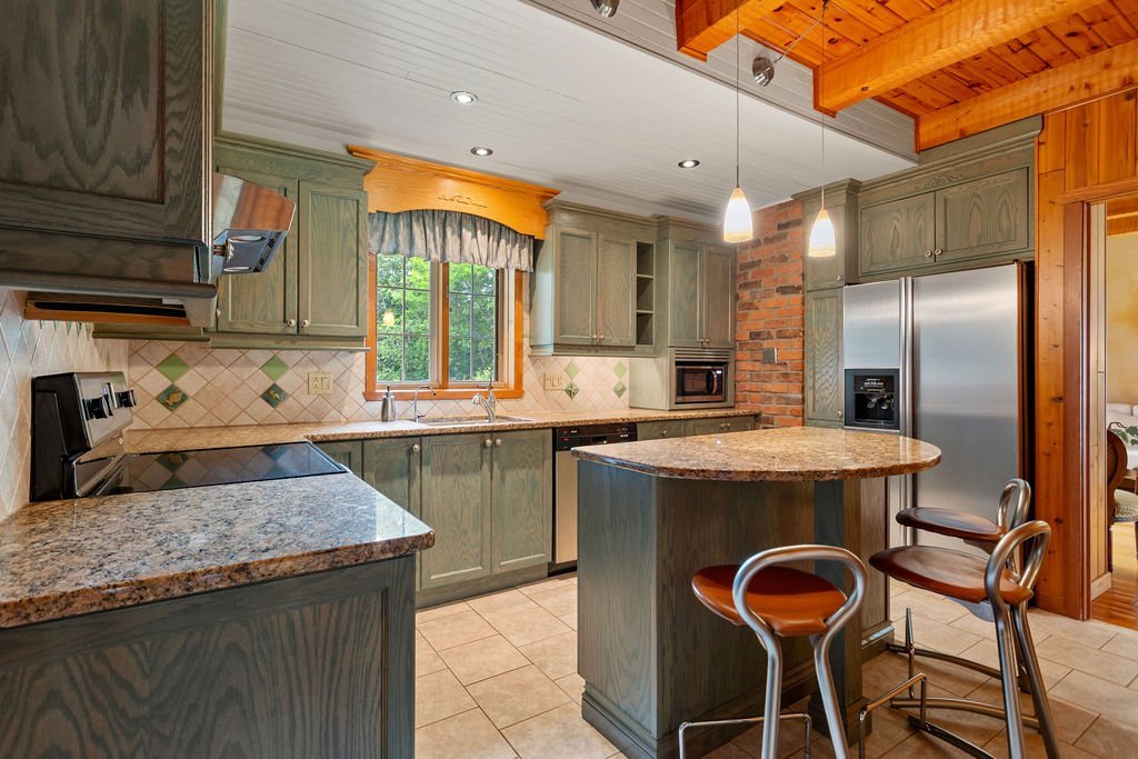 Residential Lease in Saint-Sauveur