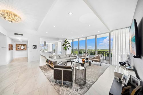 5-ph01-330 Sunny Isles Blvd, Sunny Isles Beach, FL, 33160-5624 | Card Image