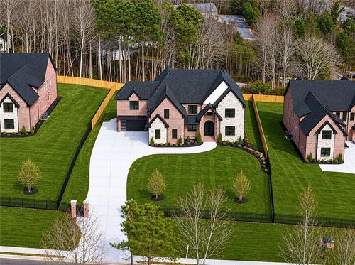 405 Thunder Rd, buford, GA, 30518-2578 | Card Image