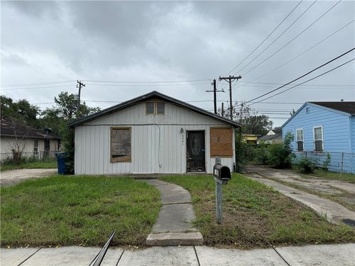 2201 Bolivar St, Corpus Christi, TX, 78416-1603 | Card Image