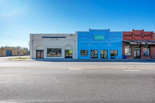 118 Parsons St, Manor, TX, 78653-5153 | Card Image