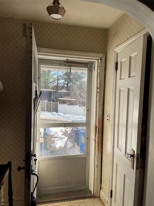 39 Mccollum Pl, Yonkers, NY, 10704-3533 | Card Image