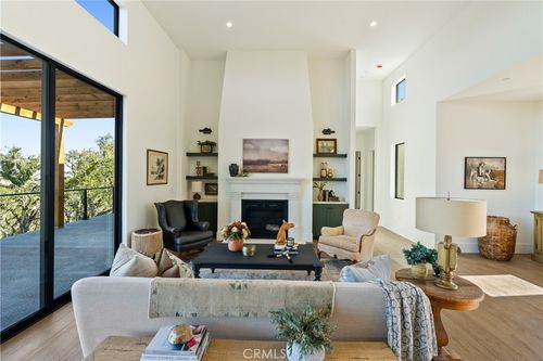 2220 Battering Rock Rd, Templeton, CA, 93465-8369 | Card Image