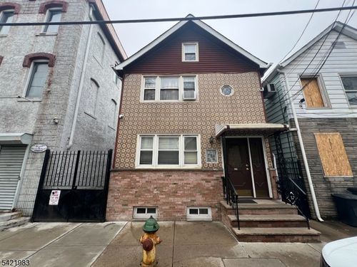 112 Polk St, Newark, NJ, 07105-5038 | Card Image