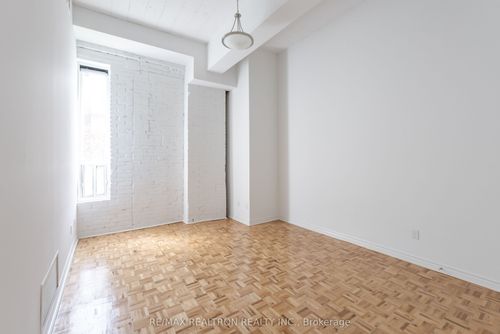 401-1407 Dupont St, Toronto, ON, M6H4J7 | Card Image