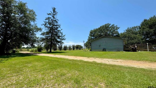 22001 County Road 2321, House other with 3 bedrooms, 2 bathrooms and null parking in Arp TX | Image 4