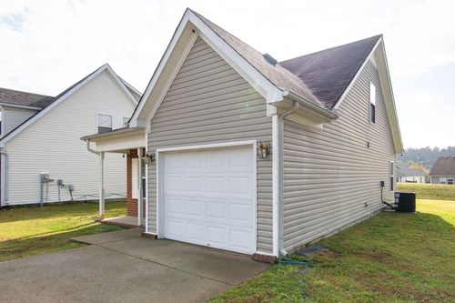 1033 Windsor Brook Pl, Antioch, TN, 37013-1174 | Card Image