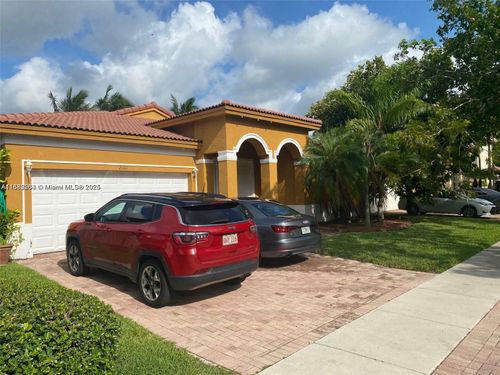 2106 Ne 40th Ave, HOMESTEAD, FL, 33033-5110 | Card Image