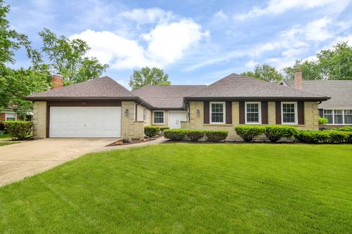 541 Williamsburg Rd, Glen Ellyn, IL, 60137-6720 | Card Image