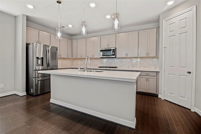 9408 Caddo Ridge Ln, Townhouse with 3 bedrooms, 3 bathrooms and 2 parking in Cypress TX | Image 9